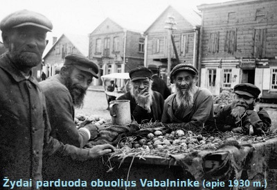 ydai Vabalninko turguje su obuoliais