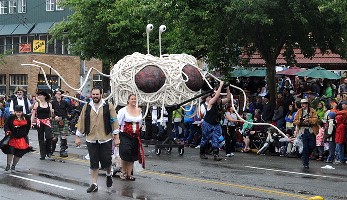 Skrajojantis Spageti Monstras: alinink paradas