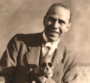 Dartas su Taungo vaiku