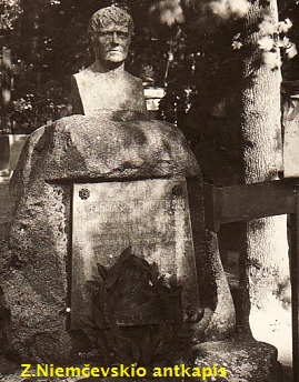 Zakarijas Niemevskis: antkapis Bernardin kapinse