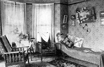 Commonmess. Sartre. Nausea